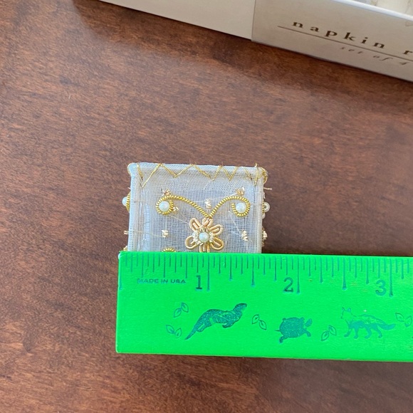 Pier 1 square gold colored napkin rings, set of 8 - Picture 7 of 9